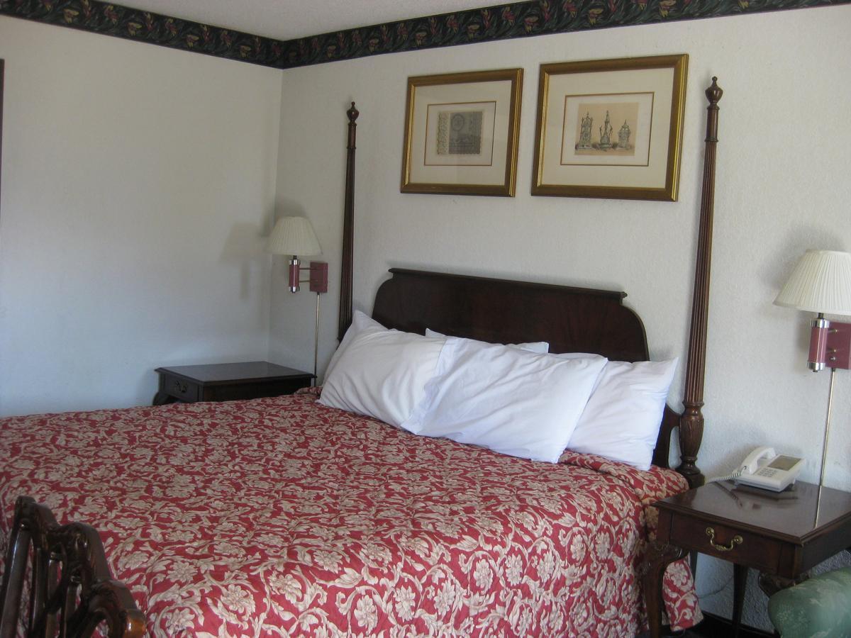 Regency Inn Of Naperville Exteriör bild